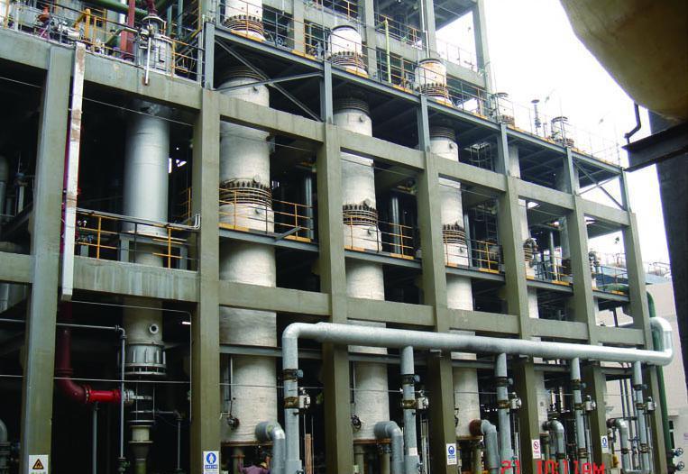 Hydrogen chloride gas is used to make dyes